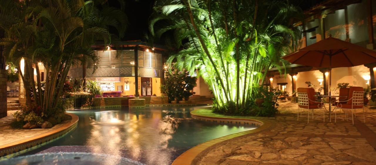 Hotel Marina Copán Extérieur photo