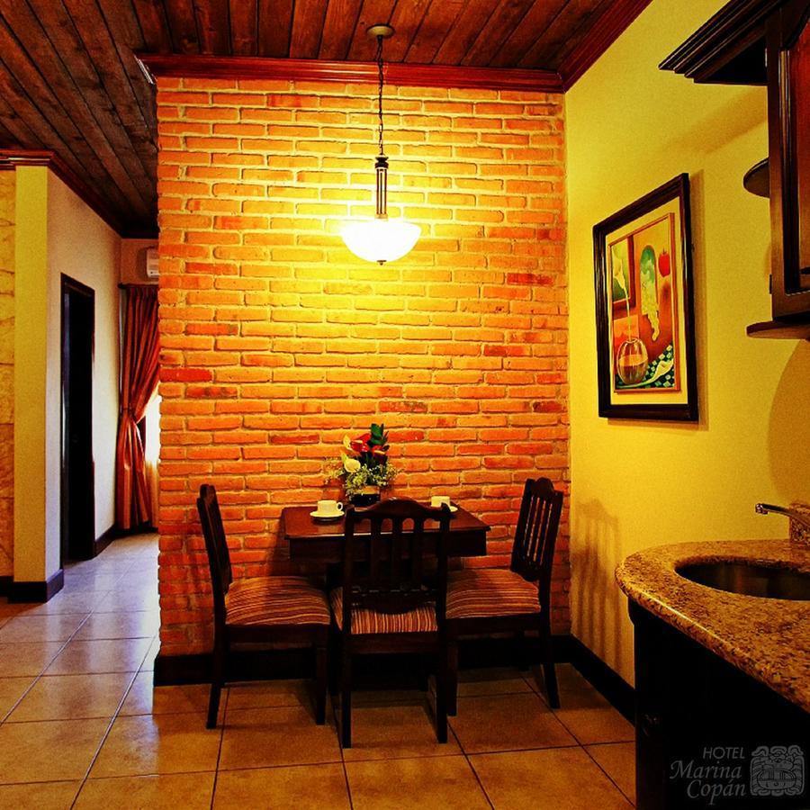 Hotel Marina Copán Extérieur photo